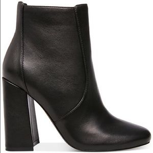 NWT Steve Madden Leather Ankle Bootie